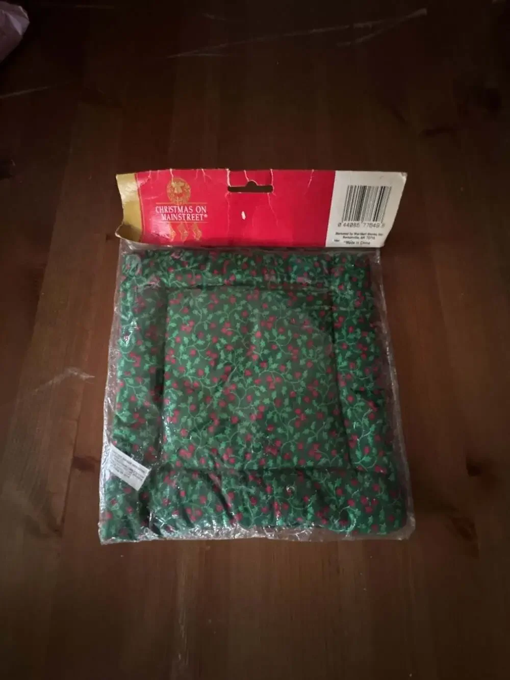 Christmas on Mainstreet Scented Potholder Welcome Friends Cinnamon Green Holly